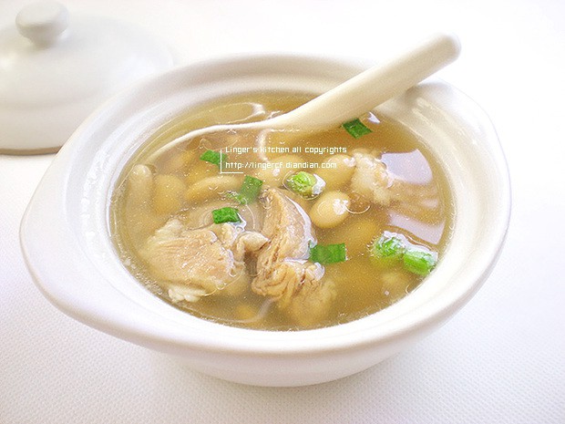 黄豆骨头汤的做法