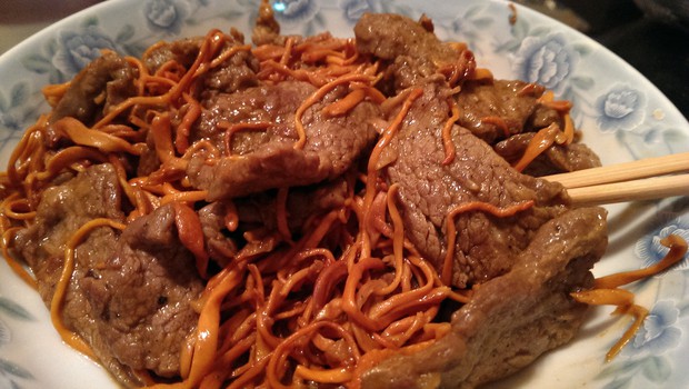 虫草花炒牛肉的做法