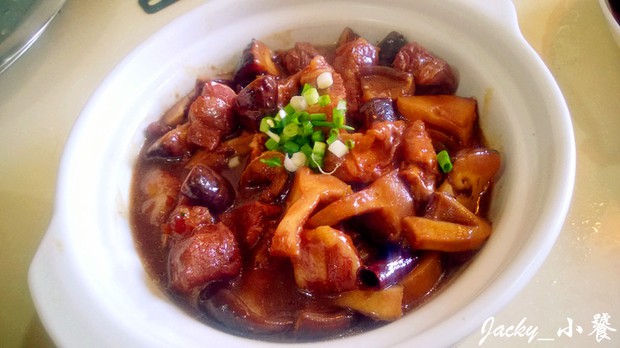 【饕食谱】黄焖牛肉烩双冬的做法