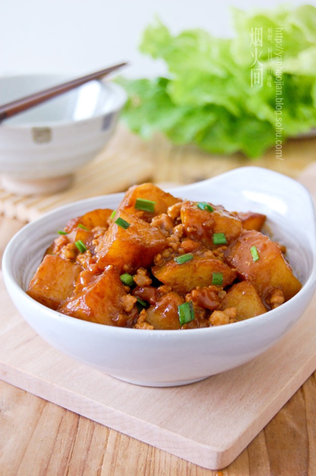 酱烧新土豆的做法