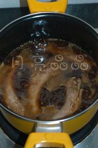 Ѽ8