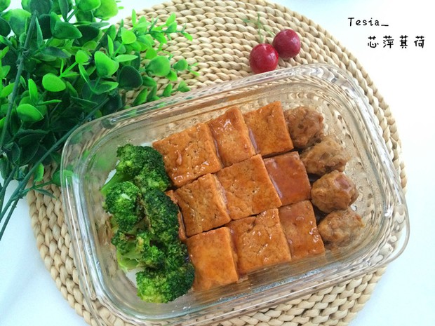 香煎豆腐便当的做法