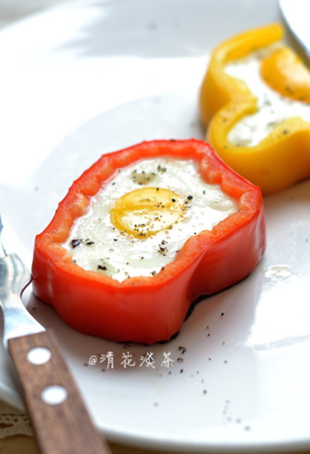 彩椒煎蛋的做法