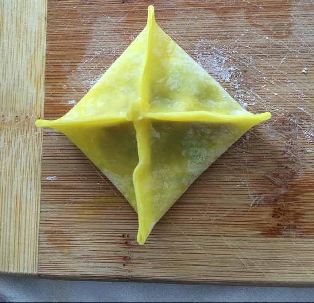 煎饺(馄饨皮)的做法