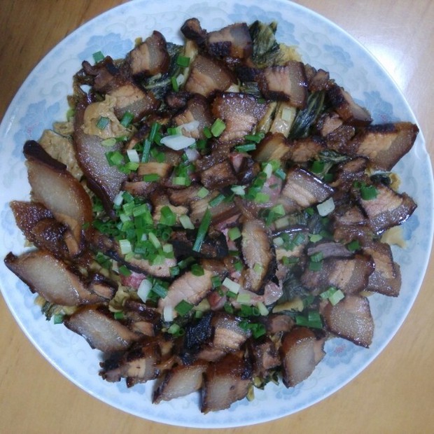 梅菜蒸腊肉的做法