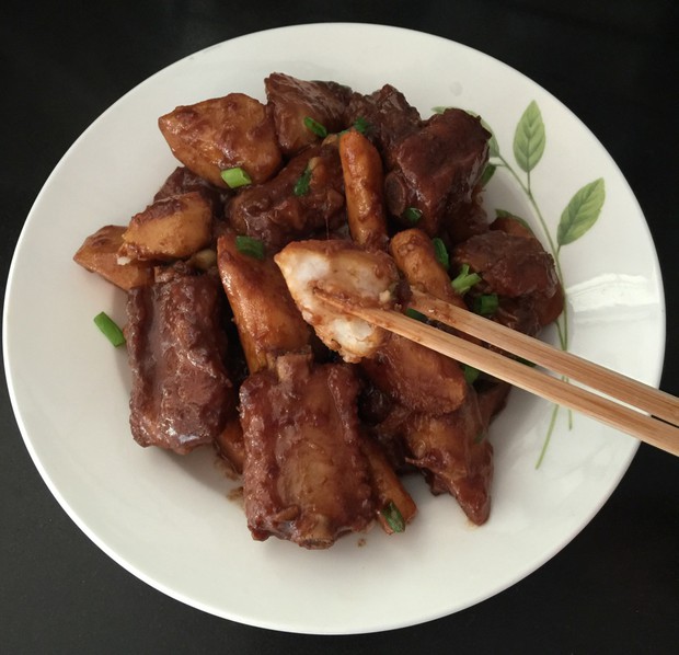 红烧排骨芋头