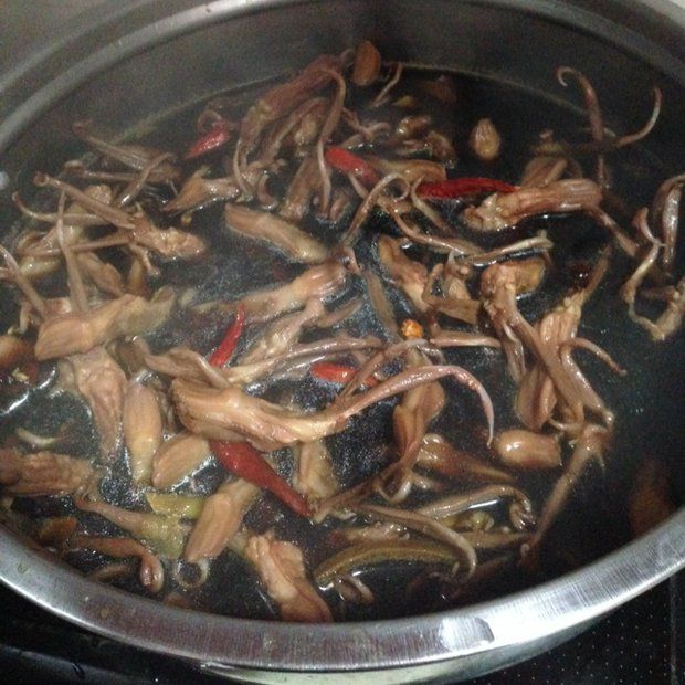 卤鸭舌的做法