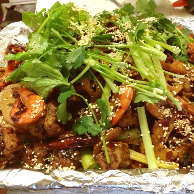 干锅排骨虾的做法