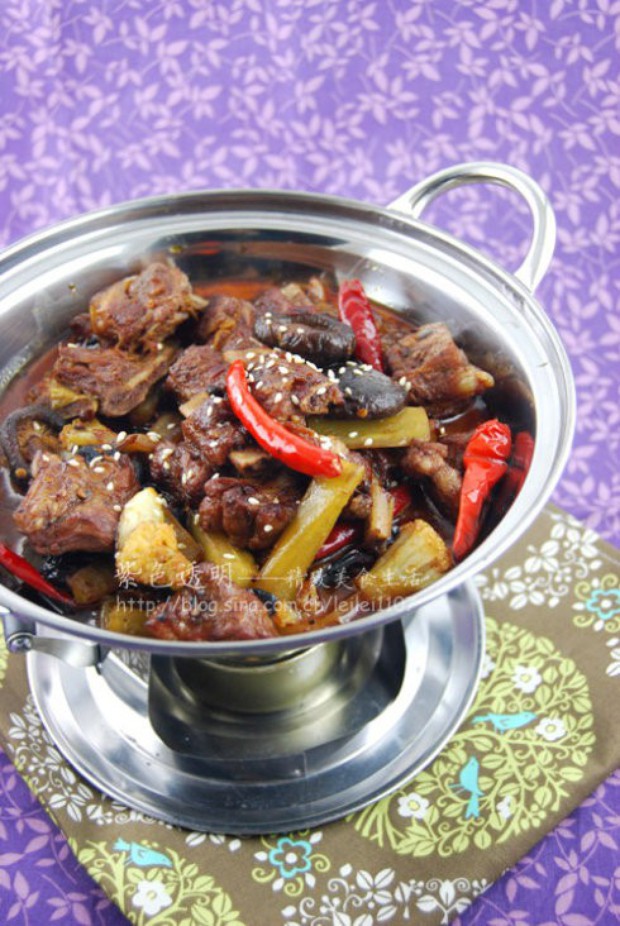 红酒豆豉干锅脆排的做法