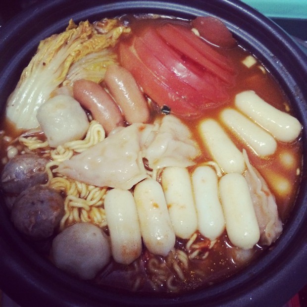 韩式芝士年糕火锅宿舍电饭煲简易版的做法
