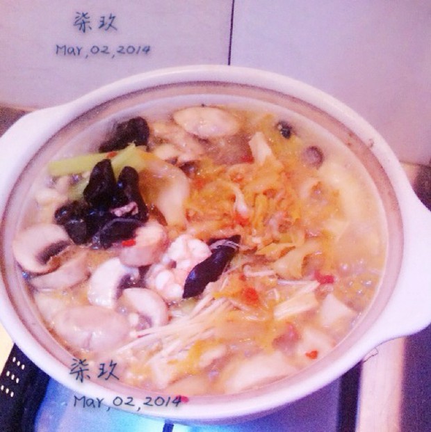 泡菜火锅的做法