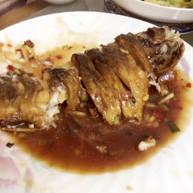 糖醋鲤鱼(酸甜辣口味,无番茄酱)的做法