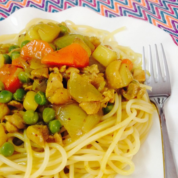 咖喱鸡肉意大利面的做法