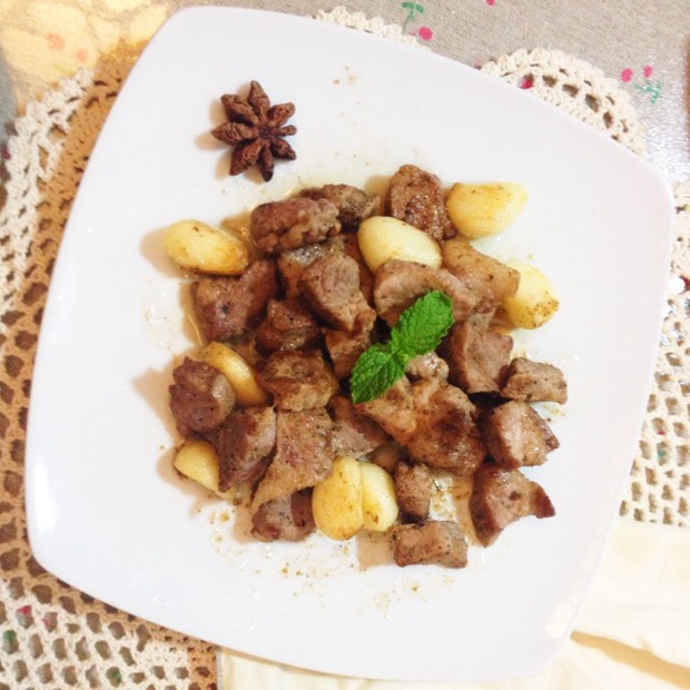 香蒜孜然猪肉(有点肉串口感哦)的做法