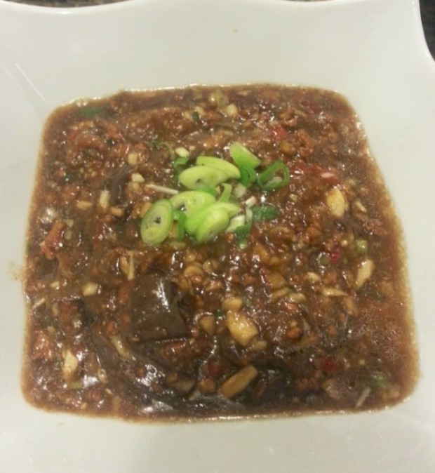鱼香肉末茄子煲的做法