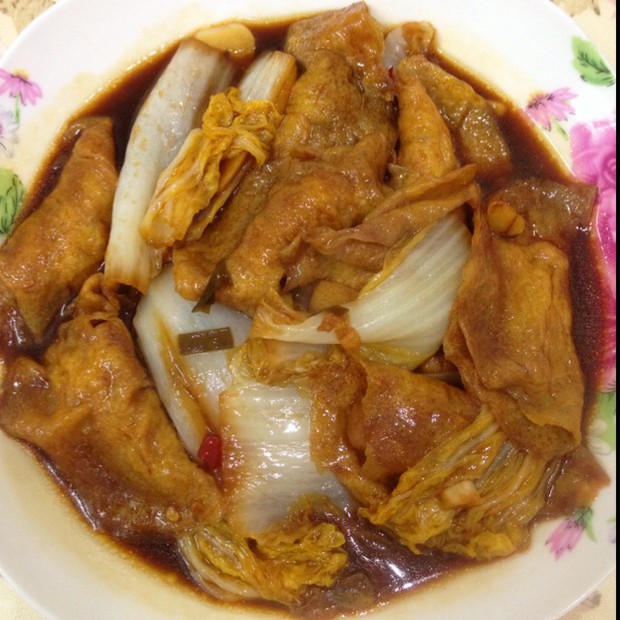 鱼香蛋饺白菜的做法