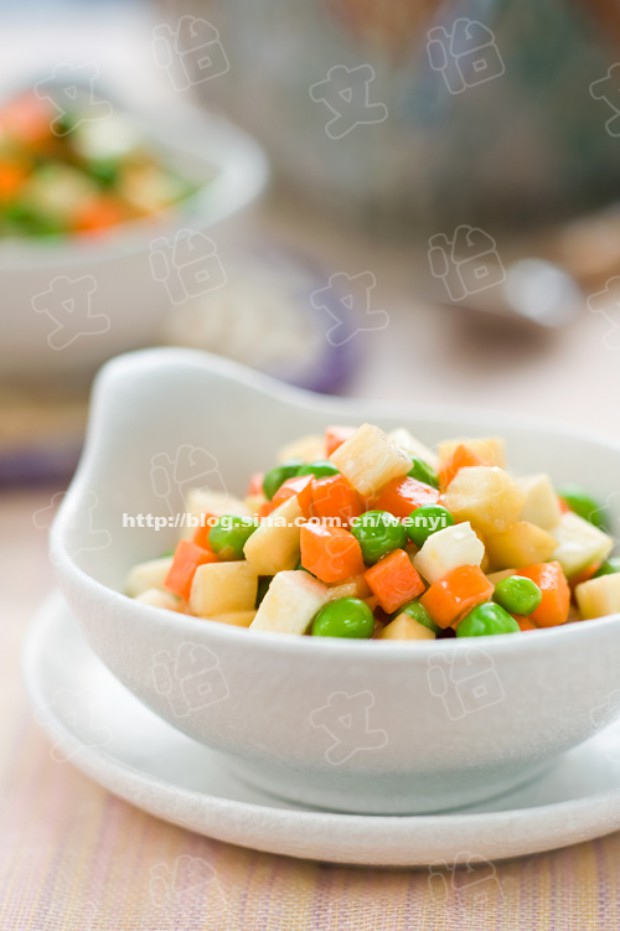 茭白蔬菜丁——文怡家常菜的做法
