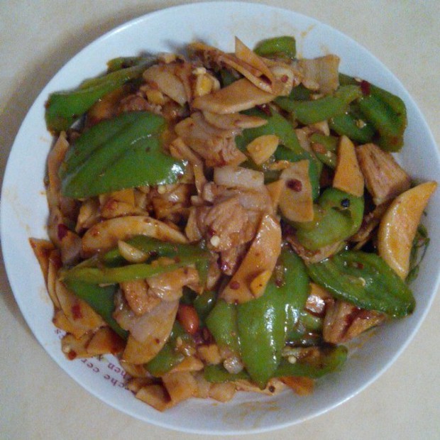 杏鲍菇炒肉片~特别下饭哦!的做法
