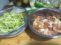 老丁的私房菜－竹笋烧鸡的做法步骤2
