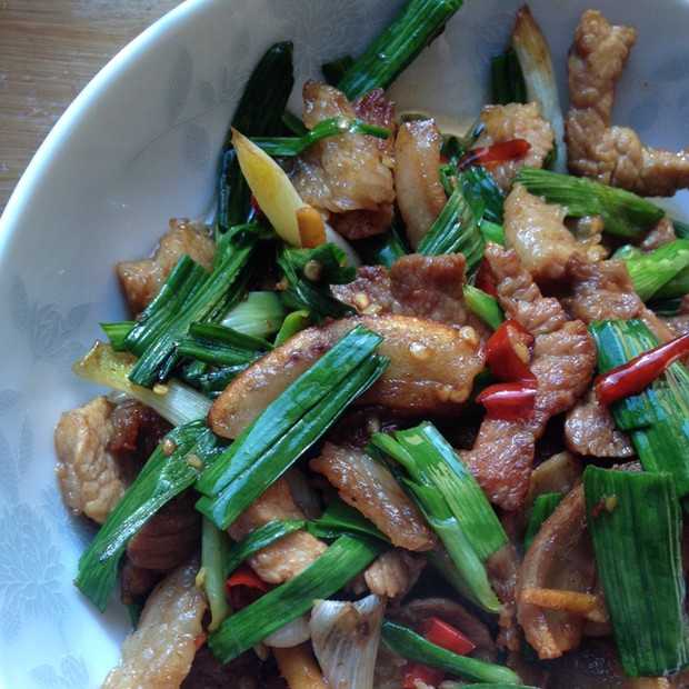 蒜苗小炒肉(超简单的)的做法