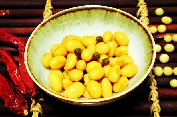 下酒菜:五香泡黄豆的做法