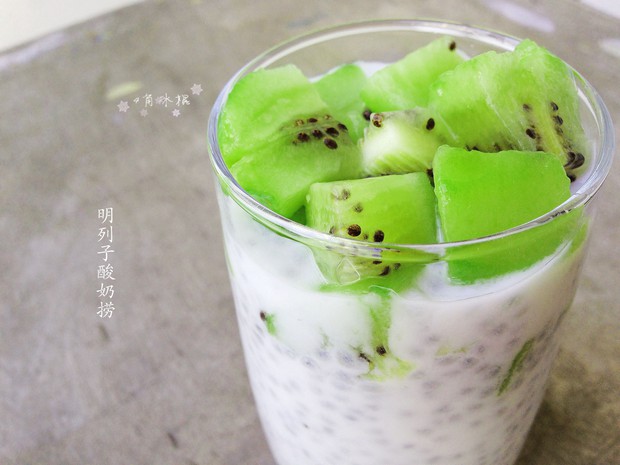 明列子酸奶捞的做法