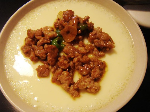 肉丁蒸蛋的做法