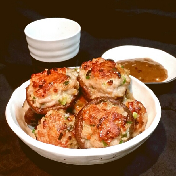 猪肉小葱酿鲜冬菇的做法