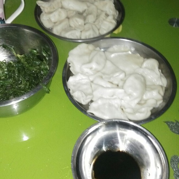芹菜猪肉馅 鲜饺的做法