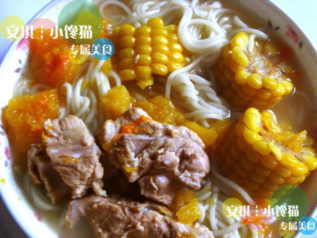 金汤排骨面的做法