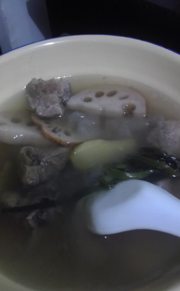 简易排骨汤的做法