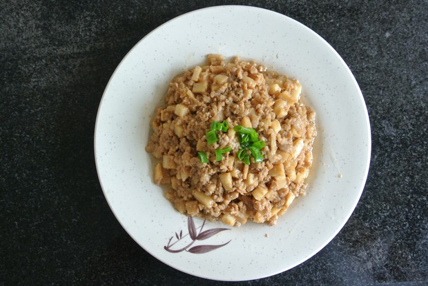 藕丁肉末的做法
