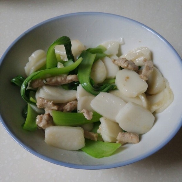 青菜肉丝炒年糕的做法