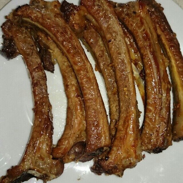 烤箱版蒜香骨的做法