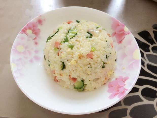 清淡什锦蛋炒饭的做法