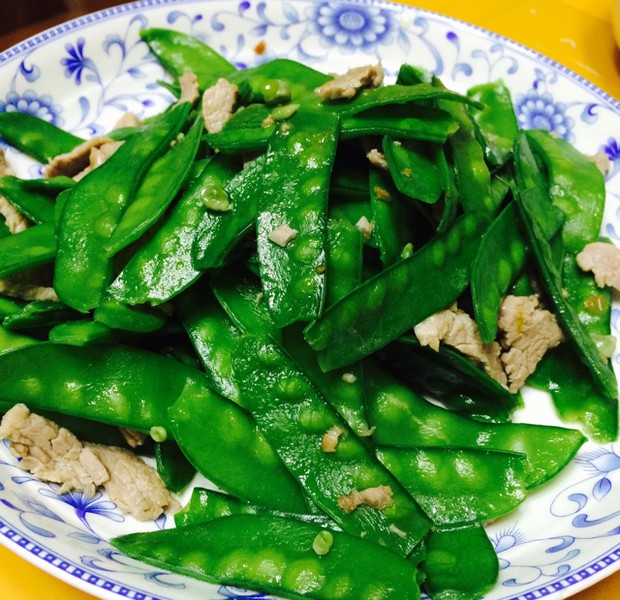 简单粗暴的荷兰豆炒肉的做法