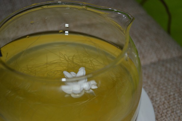 玉米冰糖龙须茶的做法