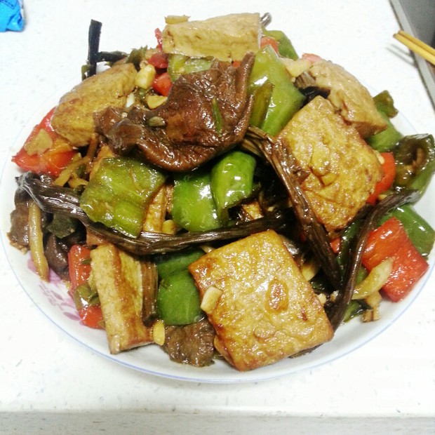 茶树菇烧豆腐的做法