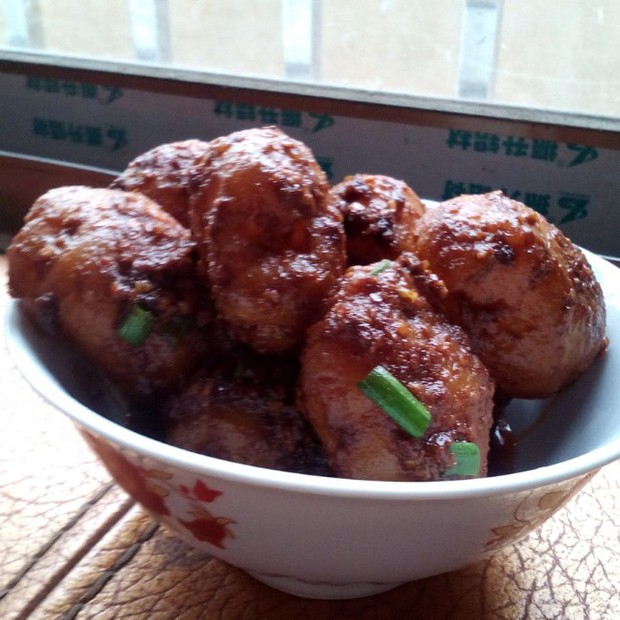 油闷圆土豆的做法