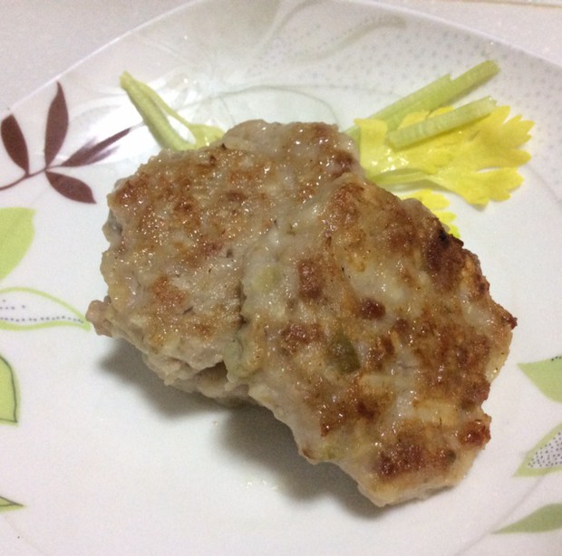 韩式--香煎马蹄肉饼的做法