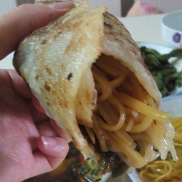 土豆粉条卷饼的做法