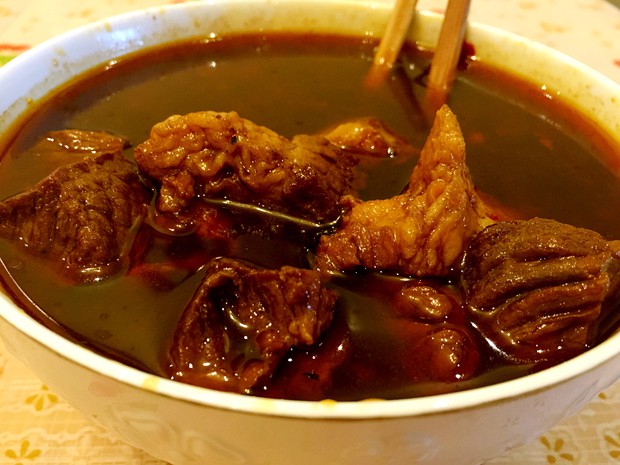 老丁的私房菜-红烧牛肉的做法