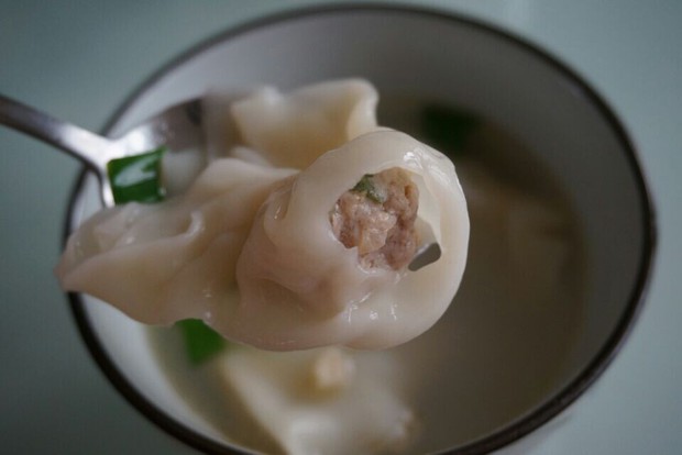 榨菜鲜肉小馄炖的做法