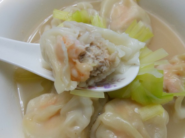 韭黄鲜虾云吞的做法