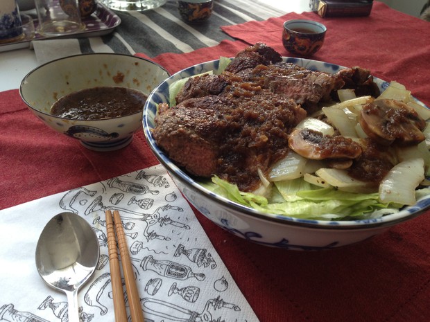 日式和风牛肉盖饭的做法