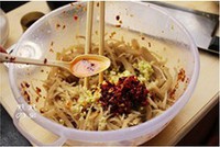 香辣疙瘩丝的做法步骤6