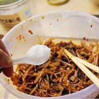 香辣疙瘩丝的做法步骤9