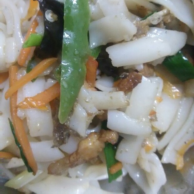 炒河粉的做法