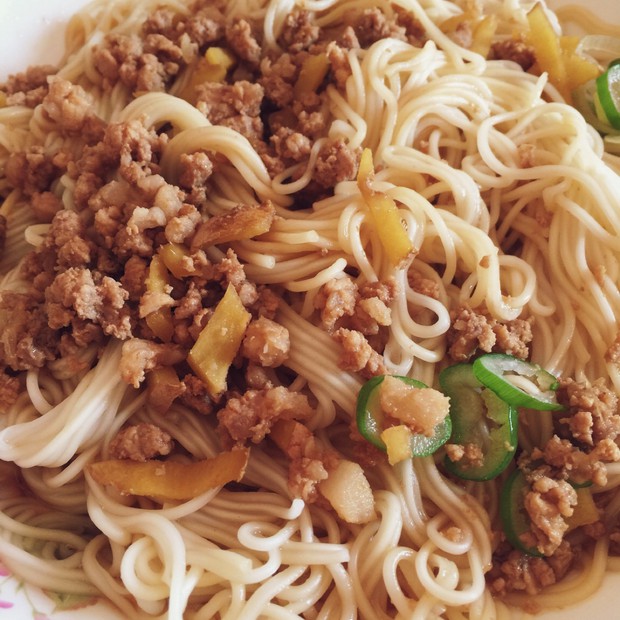 肉沫拌面的做法
