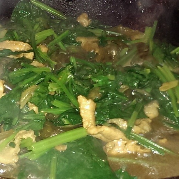 菠菜粉皮肉的做法
